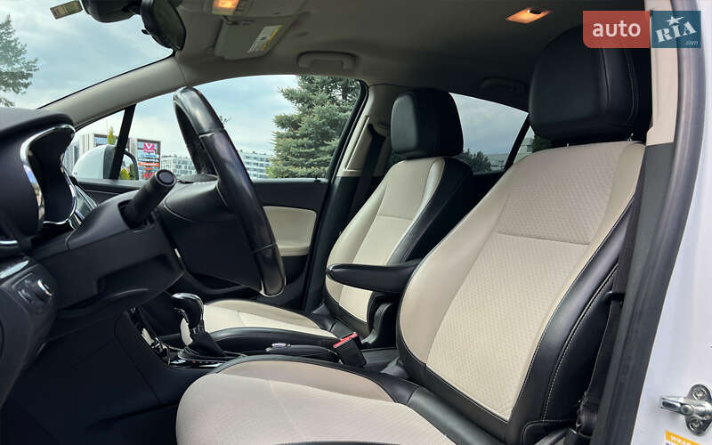 Позашляховик / Кросовер Buick Encore 2018 в Львові