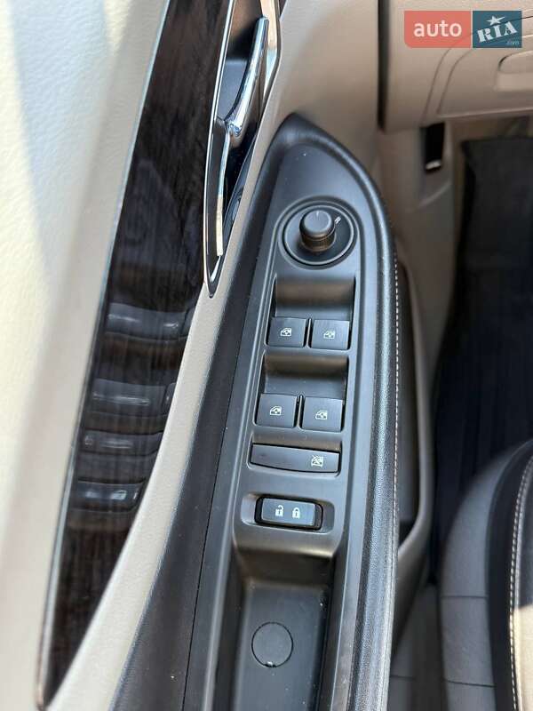 Внедорожник / Кроссовер Buick Encore 2015 в Львове