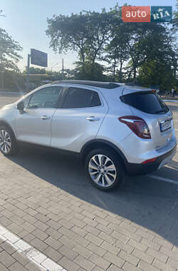 Позашляховик / Кросовер Buick Encore 2019 в 