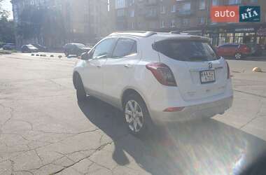 Позашляховик / Кросовер Buick Encore 2017 в 