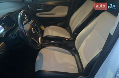 Внедорожник / Кроссовер Buick Encore 2017 в 
