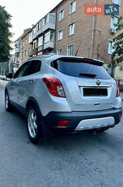 Позашляховик / Кросовер Buick Encore 2013 в 