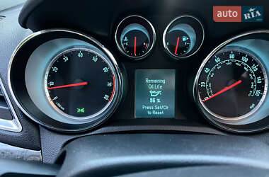 Позашляховик / Кросовер Buick Encore 2013 в 