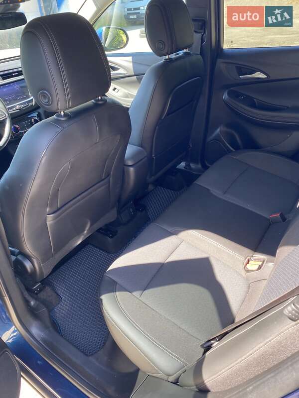 Позашляховик / Кросовер Buick Encore 2020 в Надвірній