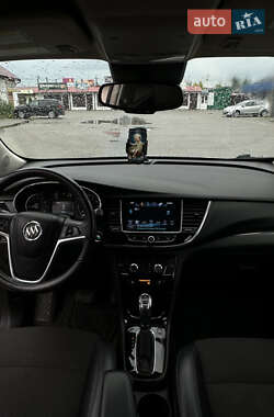 Позашляховик / Кросовер Buick Encore 2016 в 