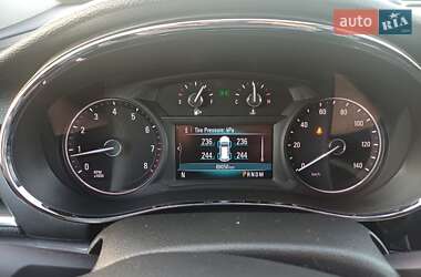 Внедорожник / Кроссовер Buick Encore 2018 в 