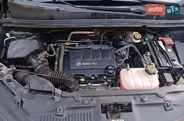 Внедорожник / Кроссовер Buick Encore 2018 в 
