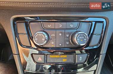 Внедорожник / Кроссовер Buick Encore 2016 в 