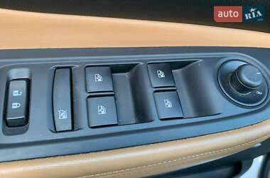Внедорожник / Кроссовер Buick Encore 2017 в 