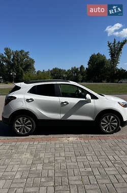Позашляховик / Кросовер Buick Encore 2018 в 