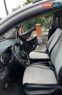 Позашляховик / Кросовер Buick Encore 2018 в 