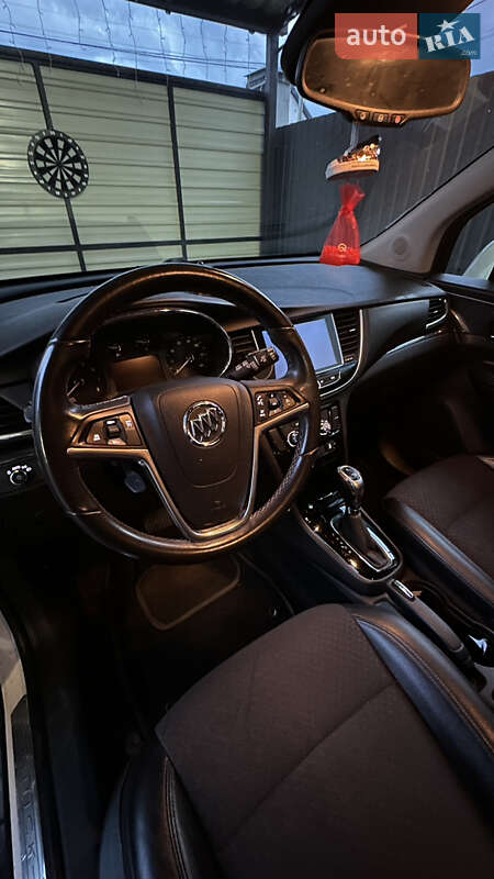 Внедорожник / Кроссовер Buick Encore 2018 в Софиевской Борщаговке