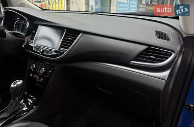 Позашляховик / Кросовер Buick Encore 2016 в 