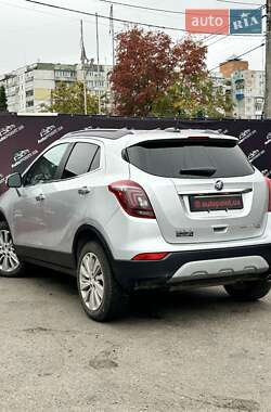 Позашляховик / Кросовер Buick Encore 2016 в 