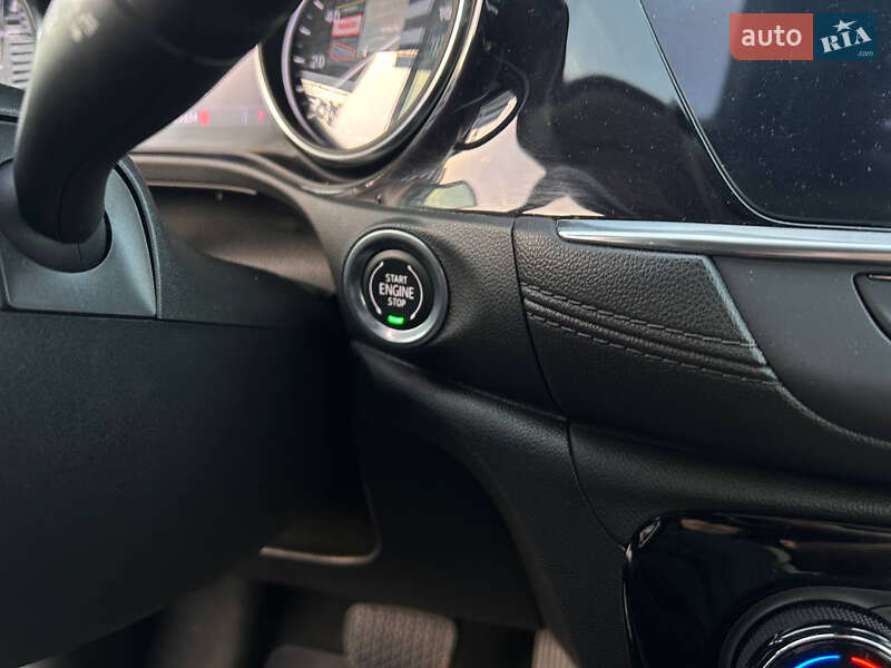 Позашляховик / Кросовер Buick Encore 2020 в Києві