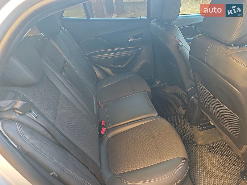 Внедорожник / Кроссовер Buick Encore 2020 в Днепре