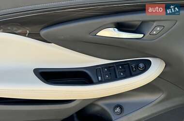 Внедорожник / Кроссовер Buick Envision 2020 в 
