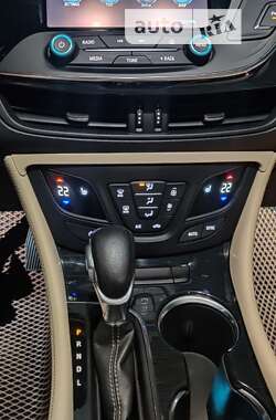 Позашляховик / Кросовер Buick Envision 2016 в 