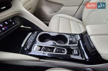Позашляховик / Кросовер Buick Envision 2021 в 