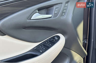 Внедорожник / Кроссовер Buick Envision 2020 в 
