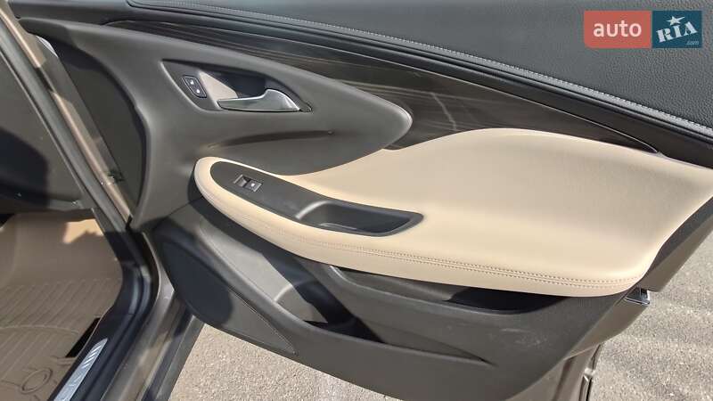 Внедорожник / Кроссовер Buick Envision 2018 в Киеве