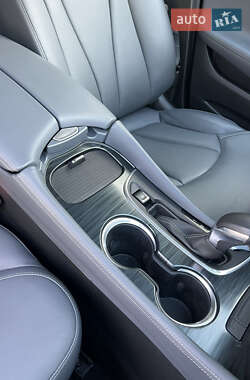Внедорожник / Кроссовер Buick Envision 2018 в 