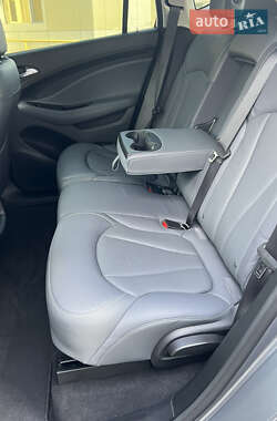 Внедорожник / Кроссовер Buick Envision 2018 в 