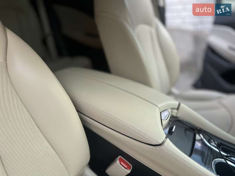 Позашляховик / Кросовер Buick Envision 2019 в Києві