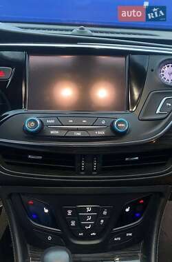 Внедорожник / Кроссовер Buick Envision 2017 в 