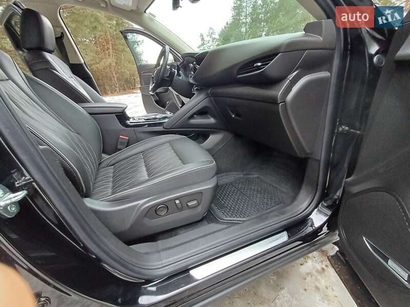 Внедорожник / Кроссовер Buick Envision 2021 в Смеле