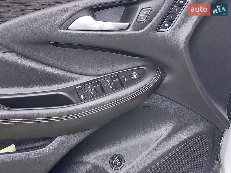 Позашляховик / Кросовер Buick Envision 2018 в Дергачах