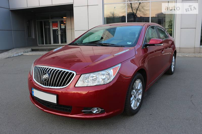 Седан Buick LaCrosse 2012 в 