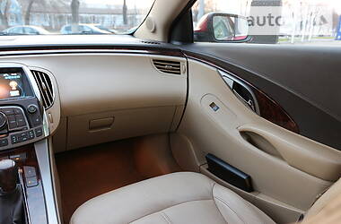 Седан Buick LaCrosse 2012 в 