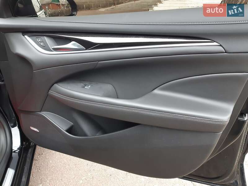 Седан Buick LaCrosse 2016 в Коростене