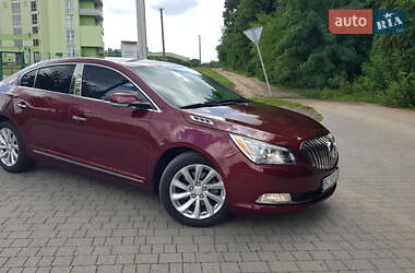 Седан Buick LaCrosse 2015 в Городку