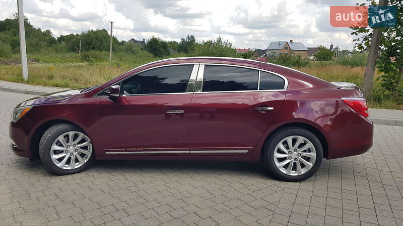 Седан Buick LaCrosse 2015 в Городке
