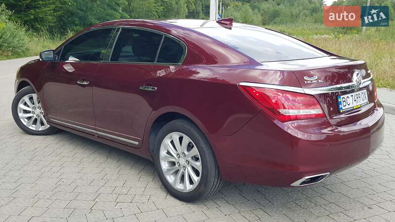 Седан Buick LaCrosse 2015 в Городке