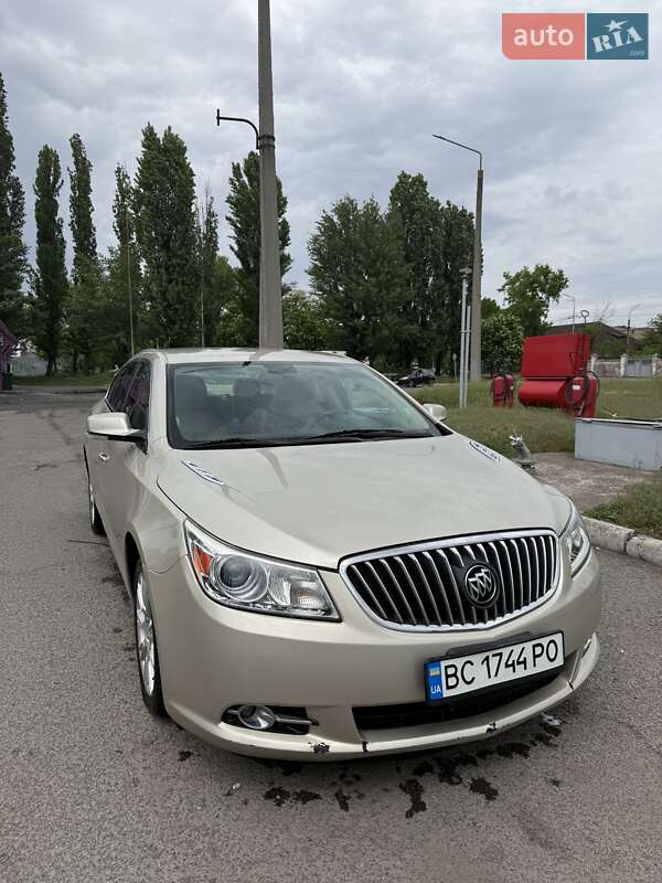 Седан Buick LaCrosse 2012 в 