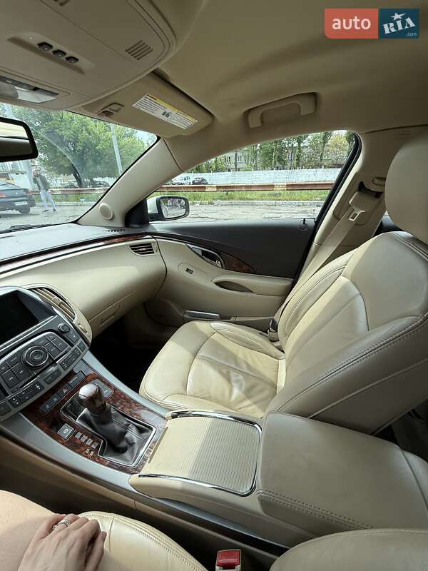 Седан Buick LaCrosse 2012 в Киеве