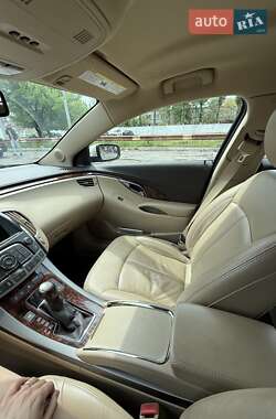 Седан Buick LaCrosse 2012 в 