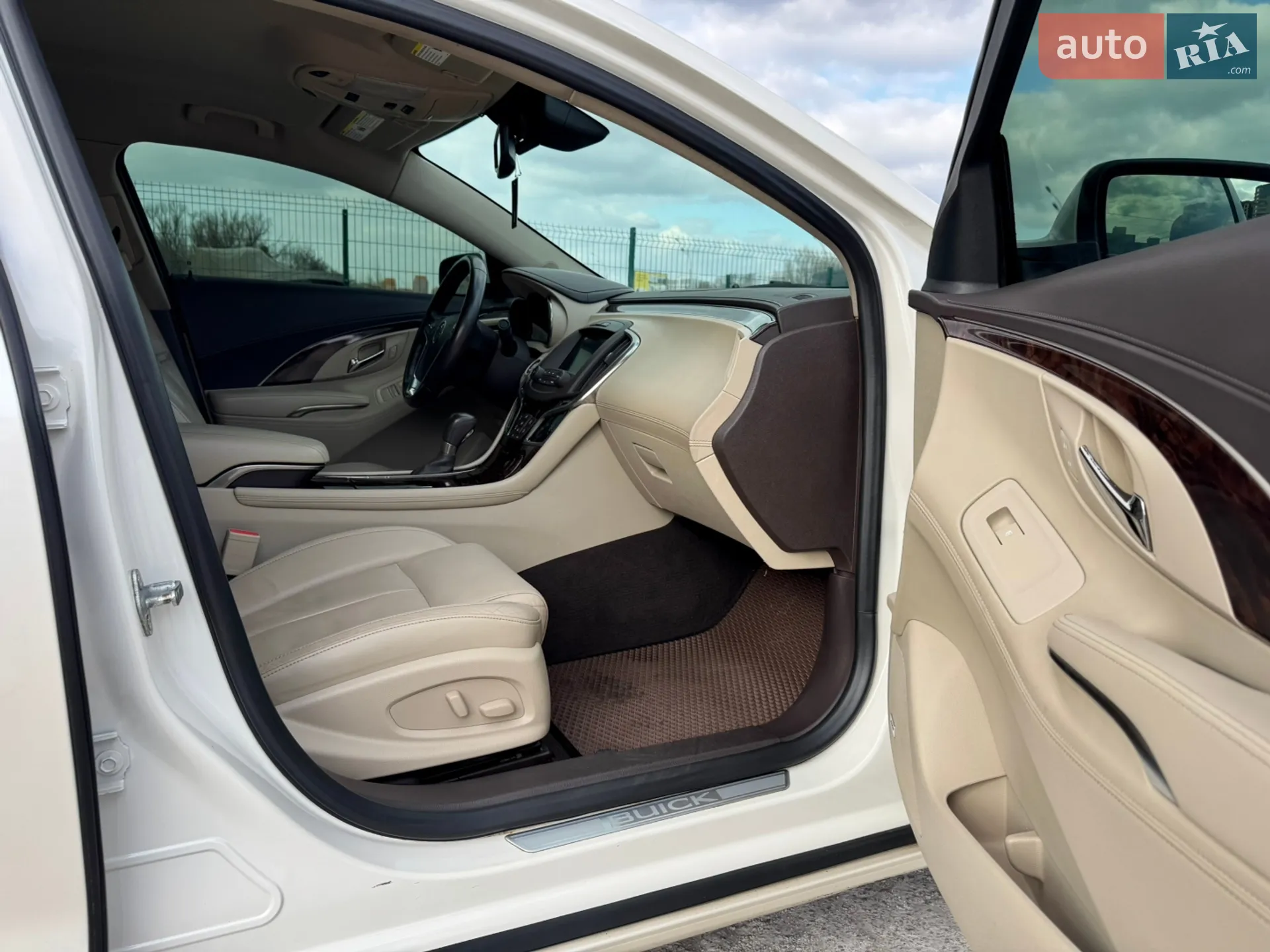 2013 Buick LaCrosse - мініатюра 12