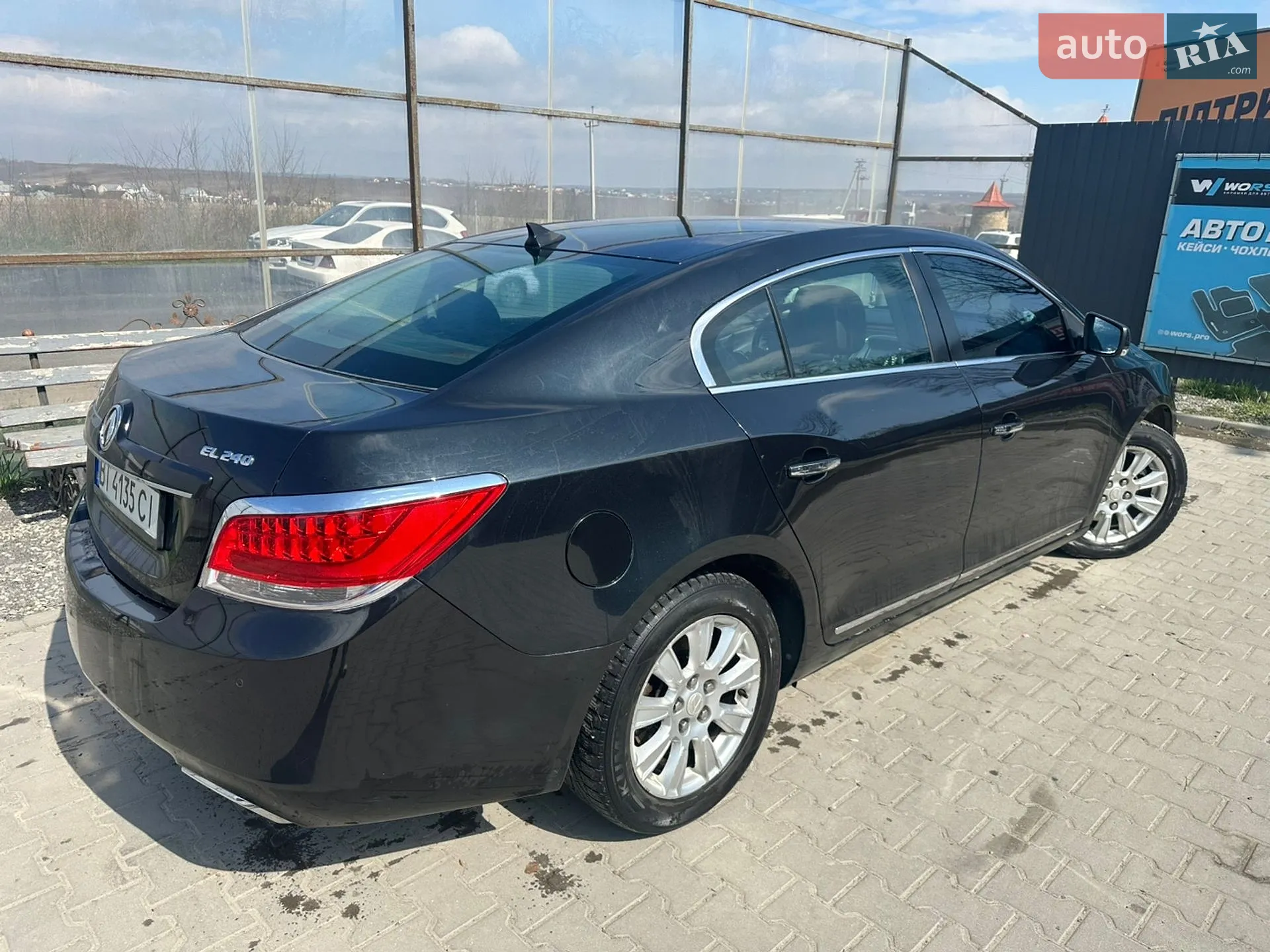 2011 Buick LaCrosse - мініатюра 10