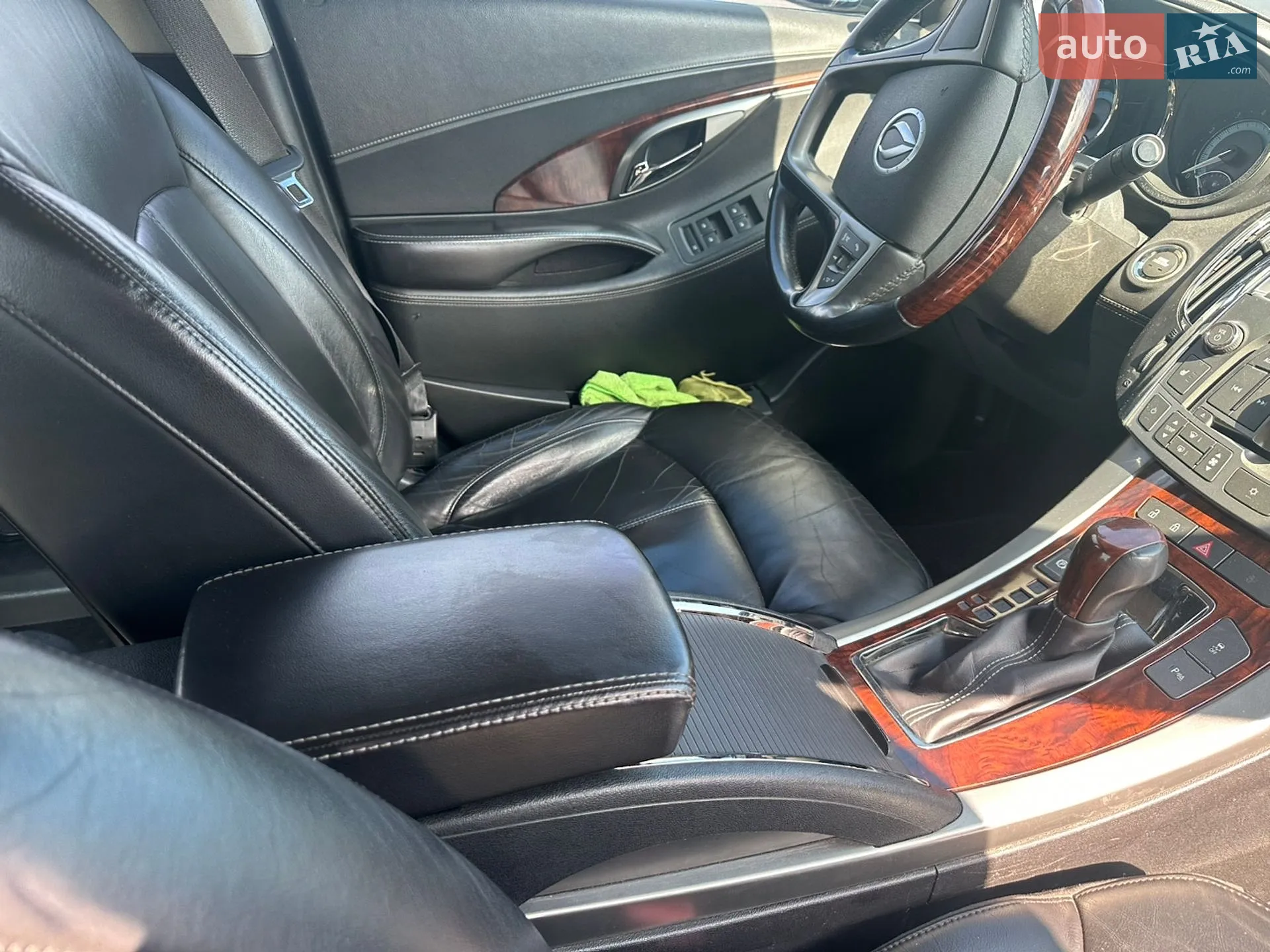 2011 Buick LaCrosse - мініатюра 31