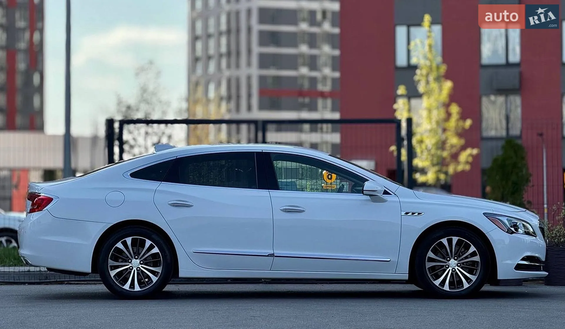 2017 Buick LaCrosse - мініатюра 8