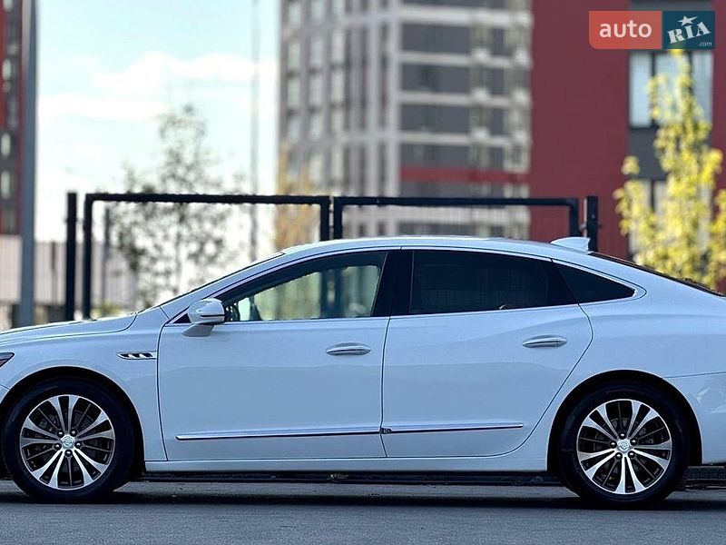 Седан Buick LaCrosse 2017 в Киеве