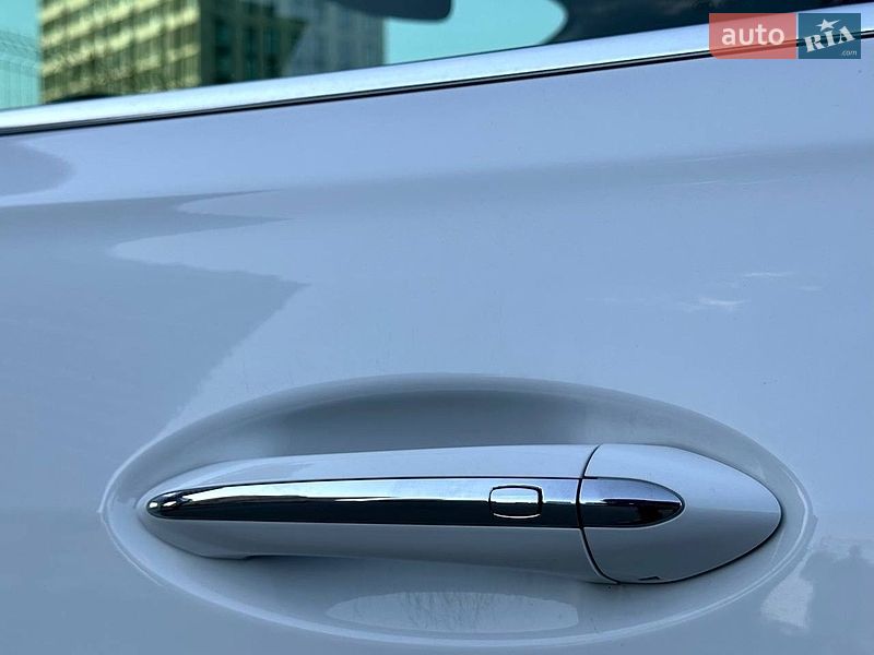 Седан Buick LaCrosse 2017 в Киеве