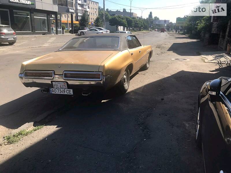 Седан Buick LE Sabre 1969 в Ужгороде