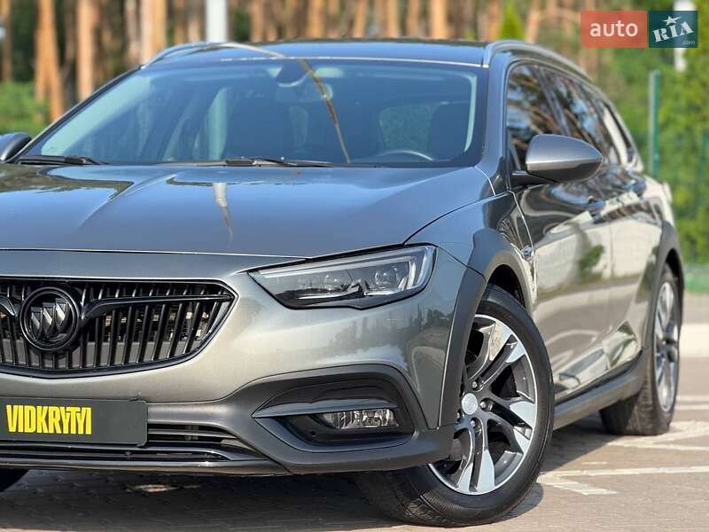 Универсал Buick Regal TourX 2018 в Киеве