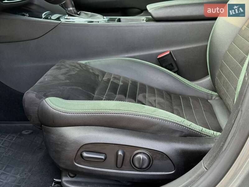 Универсал Buick Regal TourX 2018 в Киеве