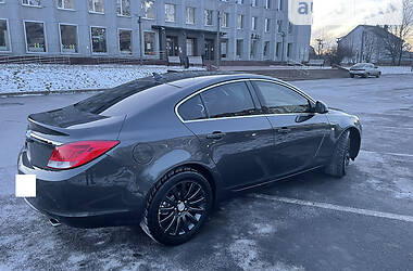 Седан Buick Regal 2011 в 